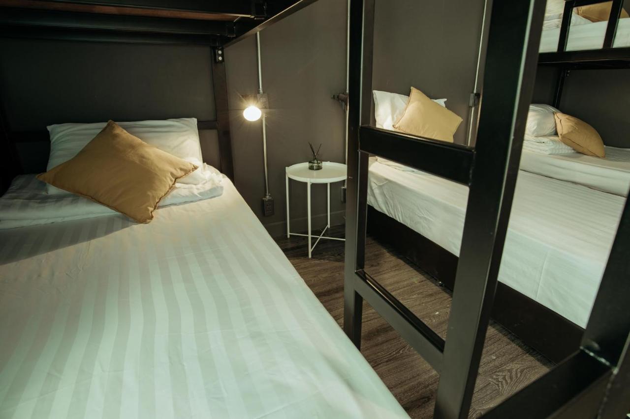 לינה וארוחת בוקר צ'יאנג מאי Fashen Poshtel מראה חיצוני תמונה
