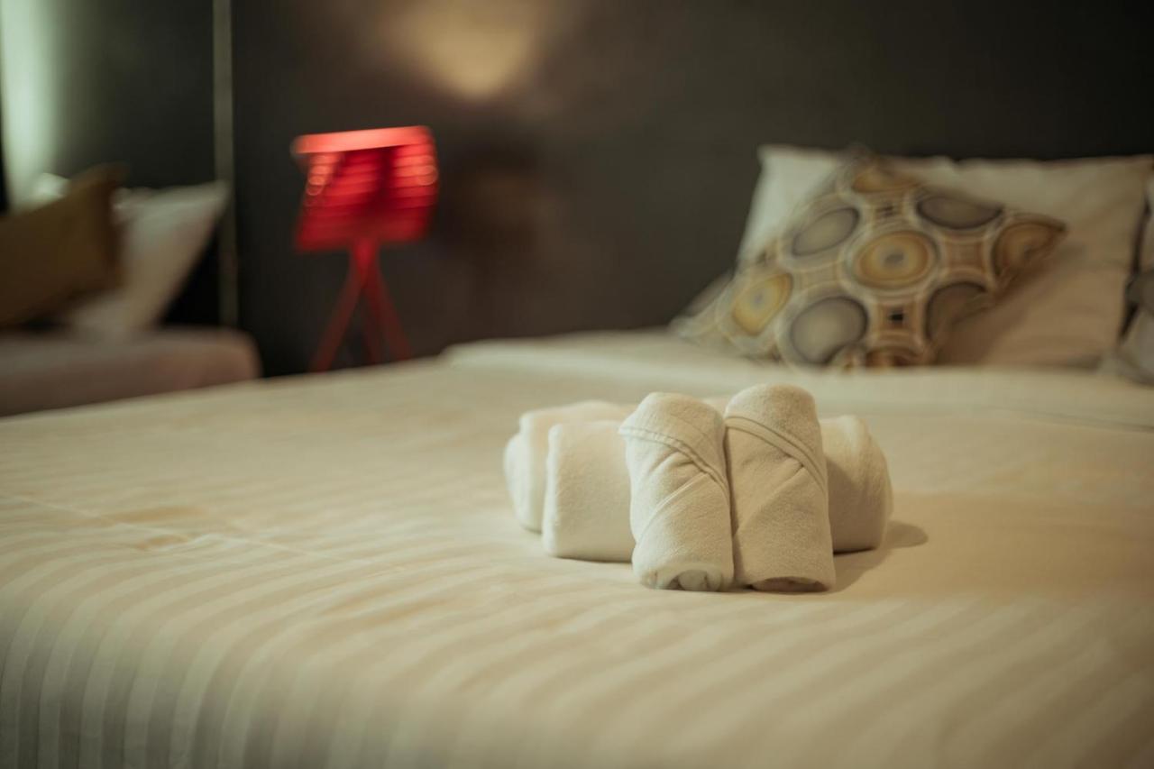 לינה וארוחת בוקר צ'יאנג מאי Fashen Poshtel מראה חיצוני תמונה