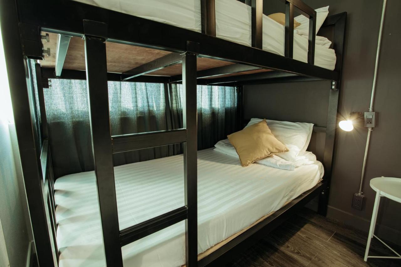 לינה וארוחת בוקר צ'יאנג מאי Fashen Poshtel מראה חיצוני תמונה