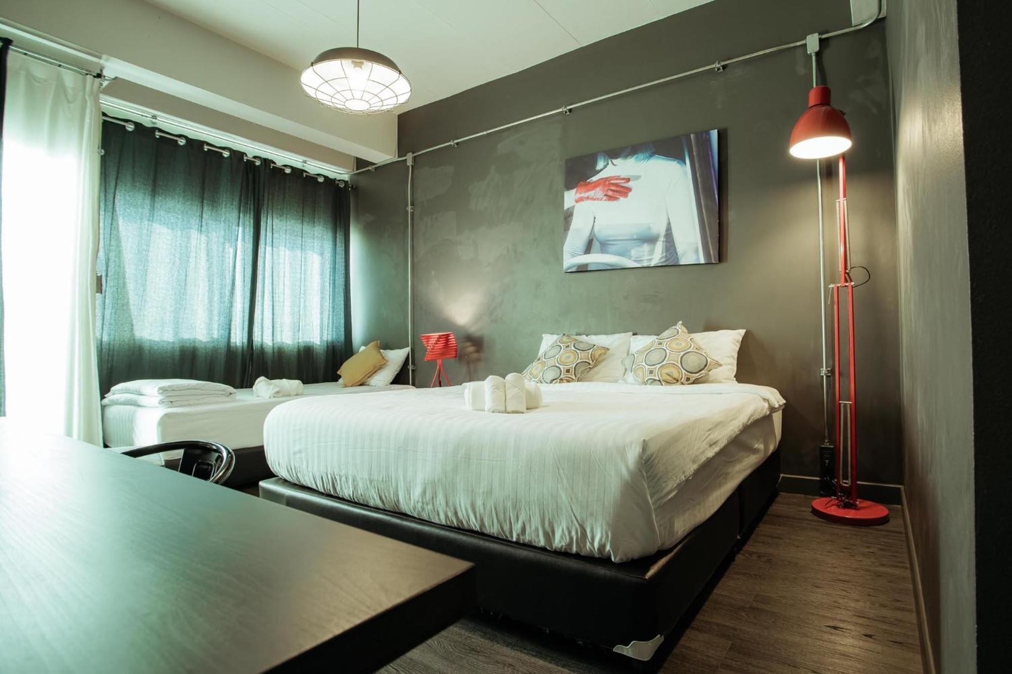 לינה וארוחת בוקר צ'יאנג מאי Fashen Poshtel מראה חיצוני תמונה