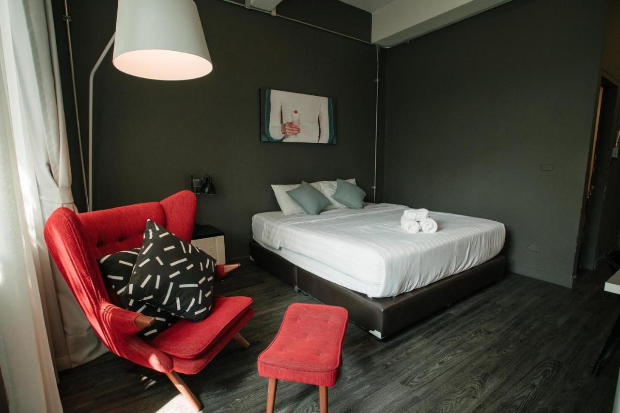 לינה וארוחת בוקר צ'יאנג מאי Fashen Poshtel מראה חיצוני תמונה