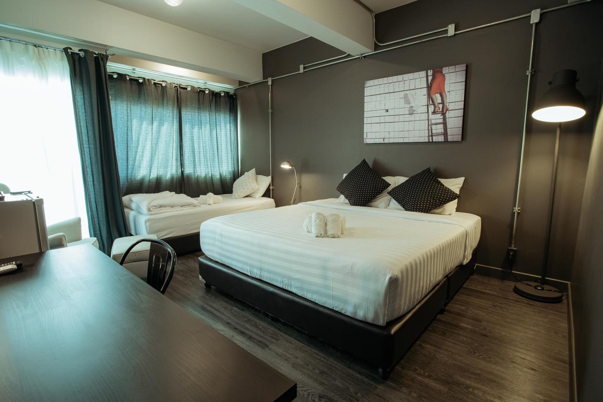 לינה וארוחת בוקר צ'יאנג מאי Fashen Poshtel מראה חיצוני תמונה