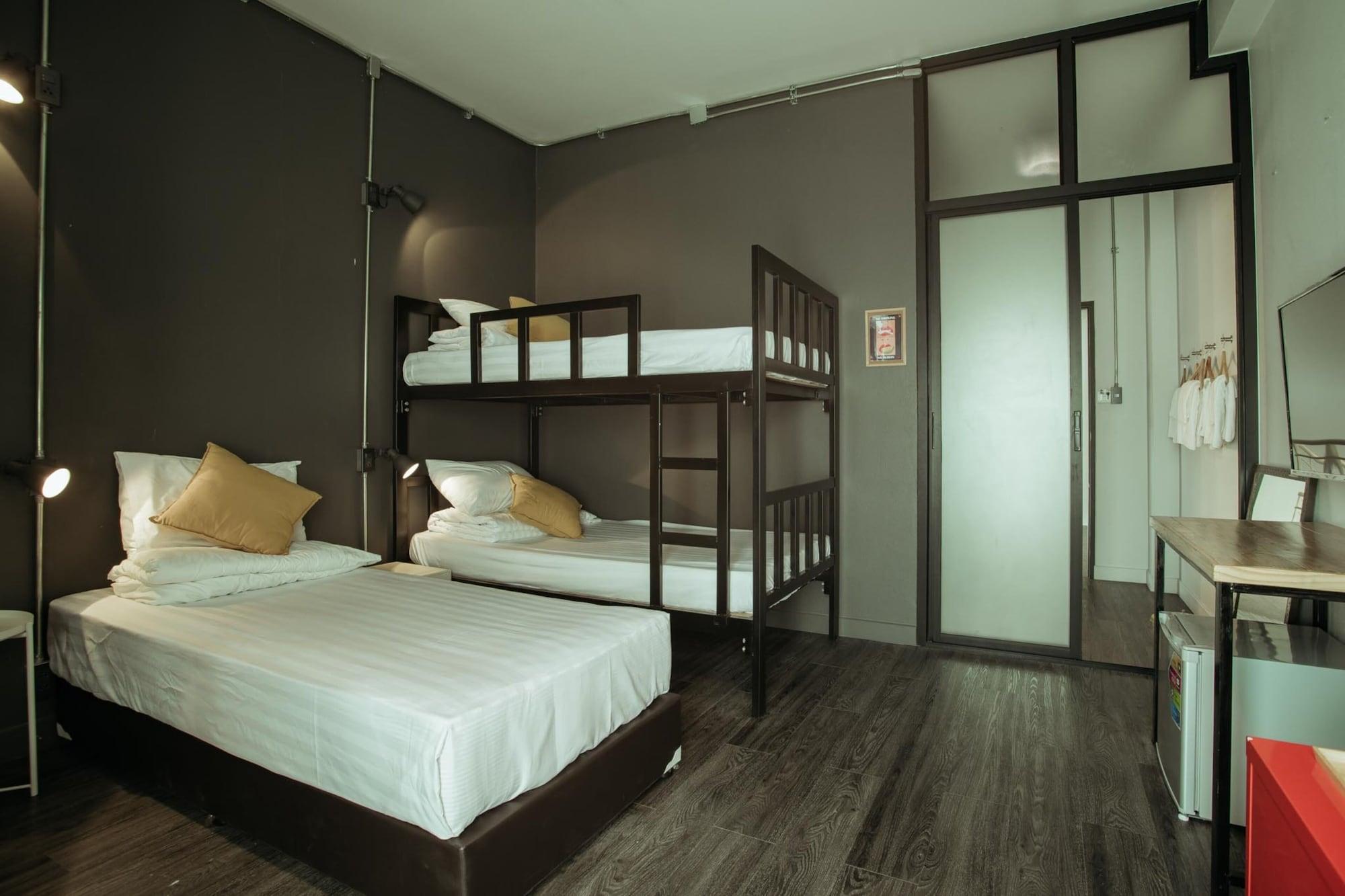 לינה וארוחת בוקר צ'יאנג מאי Fashen Poshtel מראה חיצוני תמונה