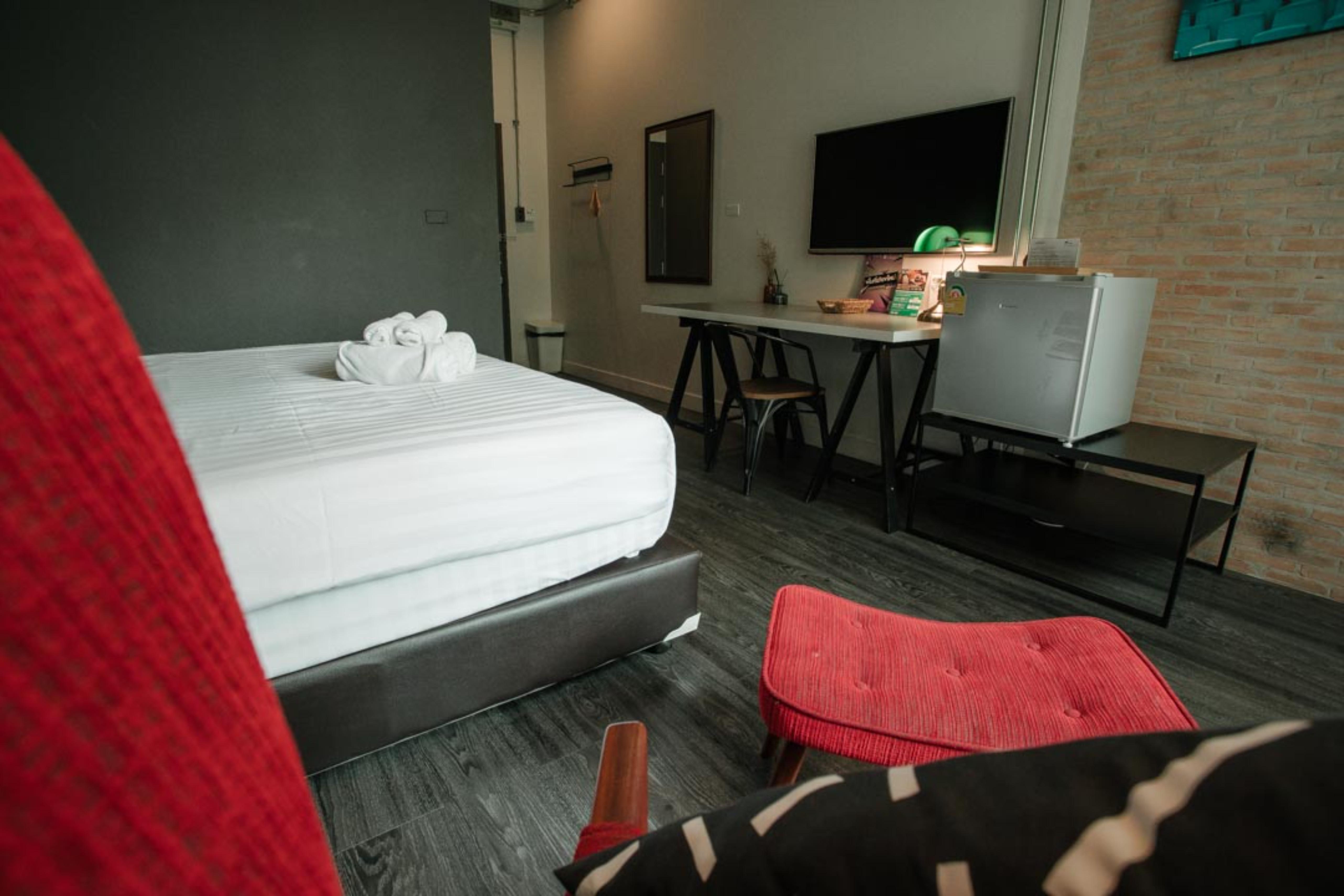 לינה וארוחת בוקר צ'יאנג מאי Fashen Poshtel מראה חיצוני תמונה